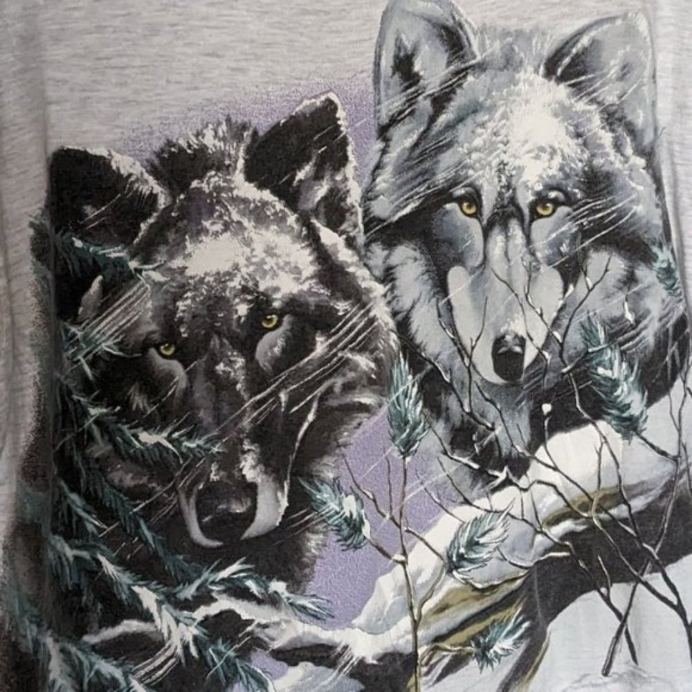 Grey Wolf Pack TShirt Country Mountain Theme Size Large
